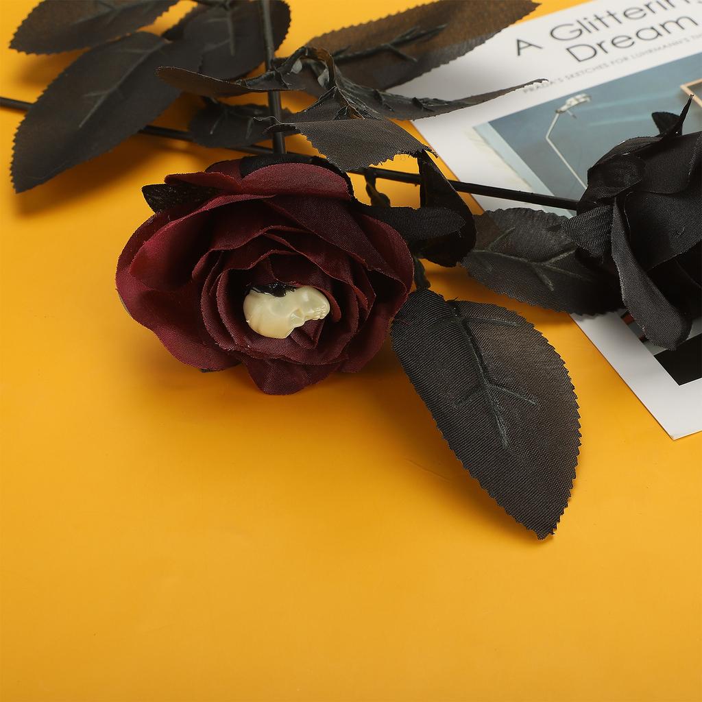 Sztuczna Róża Realistyczna Dekoracyjna Giętka Sztuczny Kwiat z Główką Czaszki na Imprezę Halloweenową