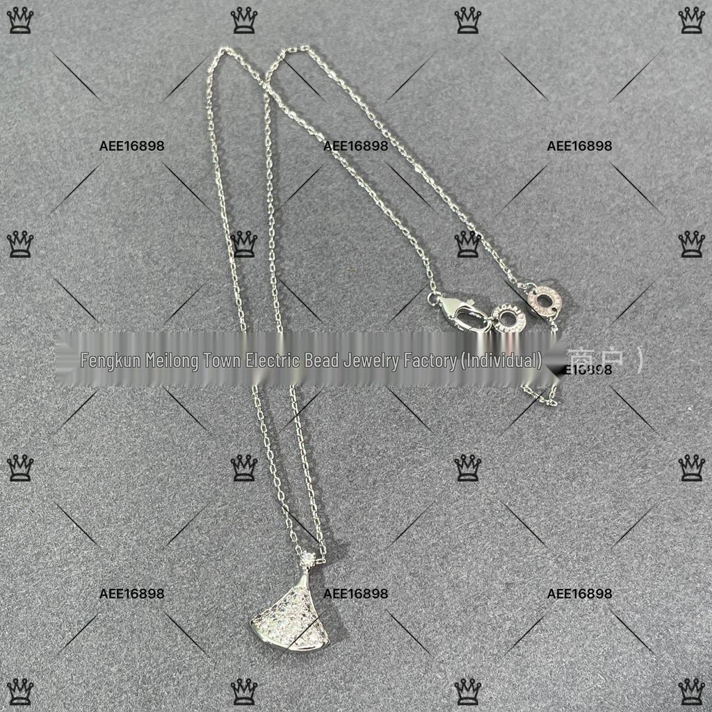 V Gold High Fan-shaped Clavicle Necklace: 18k Rose Gold with Red Agate, Diamond Accents, and White Shell on 925 Silver for Women