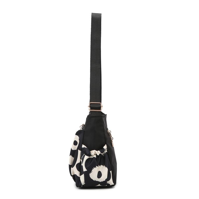 Women's Nylon Crossbody Bag Floral Leopard Print Shoulder Bag Lightweight Casual Messenger Bag for Daily Travel