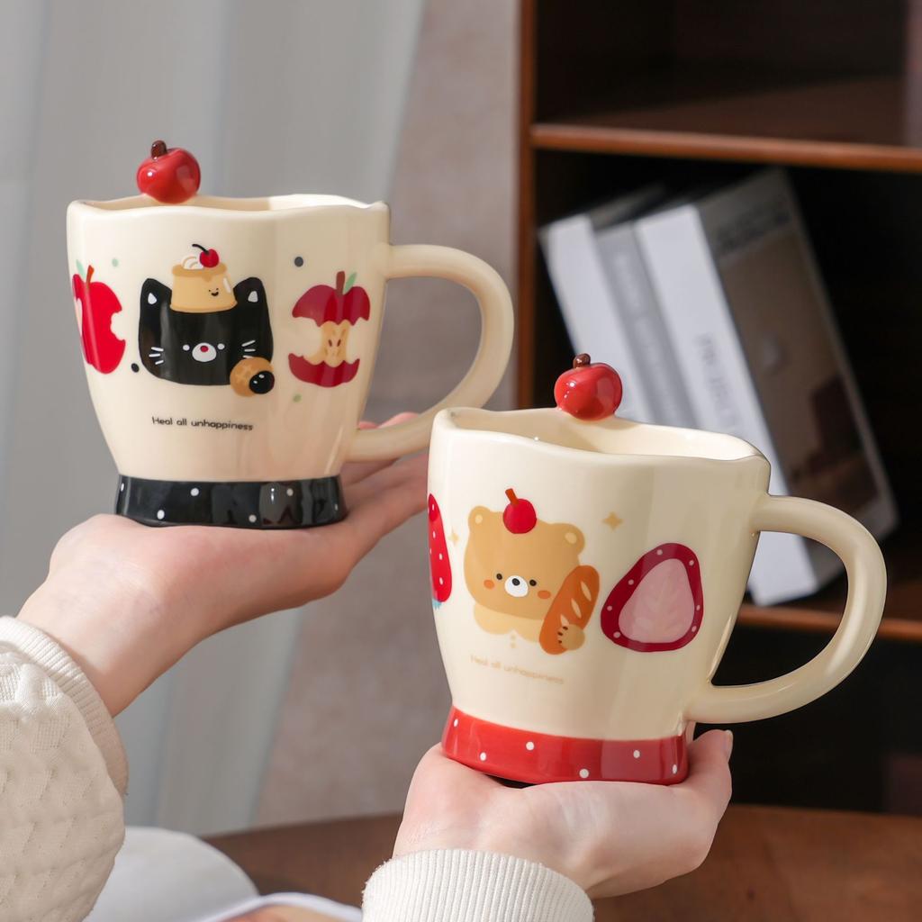 Apple Bear Mug with Spoon, Good-looking Ceramic Cup for the Office, Cute High Temperature Coffee Cup, Breakfast Cup.