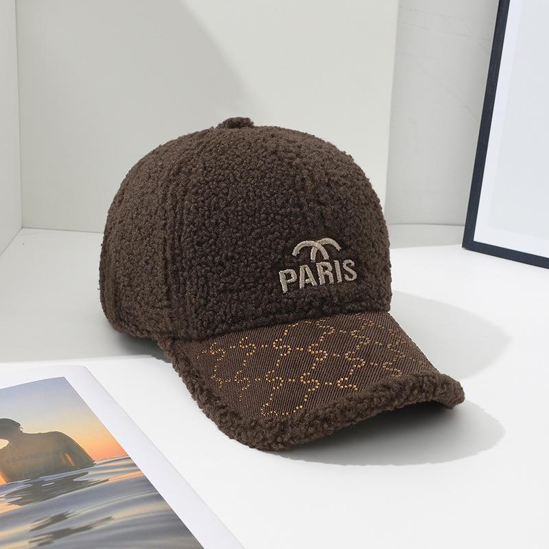 

Женская зимняя плюшевая теплая бейсболка с вышитыми буквами, универсальная кепка-утконос в корейском стиле, нейлоновый материал, регулируемая посадка, только ручная стирка one size малиновый