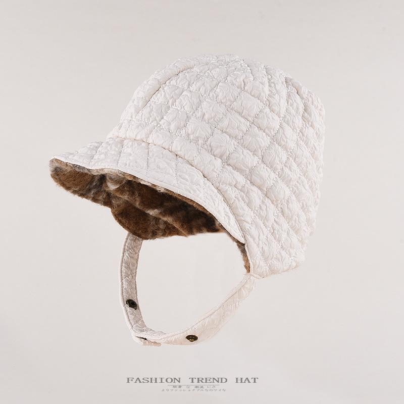 

Двусторонние шапки из овечьей шерсти для мужчин и женщин, хлопковые утеплители для ушей на осень и зиму, клетчатый головной убор в корейском стиле, внешняя торговля Average size (55-59cm) белый