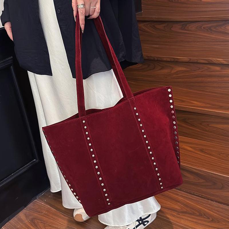 Yogodlns Designer Rivet Faux Suede Underarm Shoulder Bag Large Capacity Shopper Tote Bag Winter Handbags Coffee Black