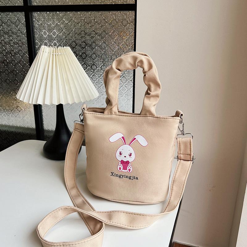 

Мультяшный принт кролика, премиальная текстура, маленькая квадратная сумка, женская универсальная плиссированная модная ретро повседневная сумка-мессенджер для личности хаки