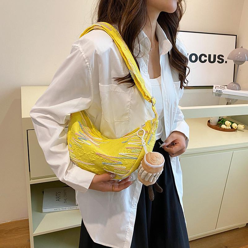 Chic And Fashionable Shoulder Dumpling Bag With Durable Composite Material For Trendsetters