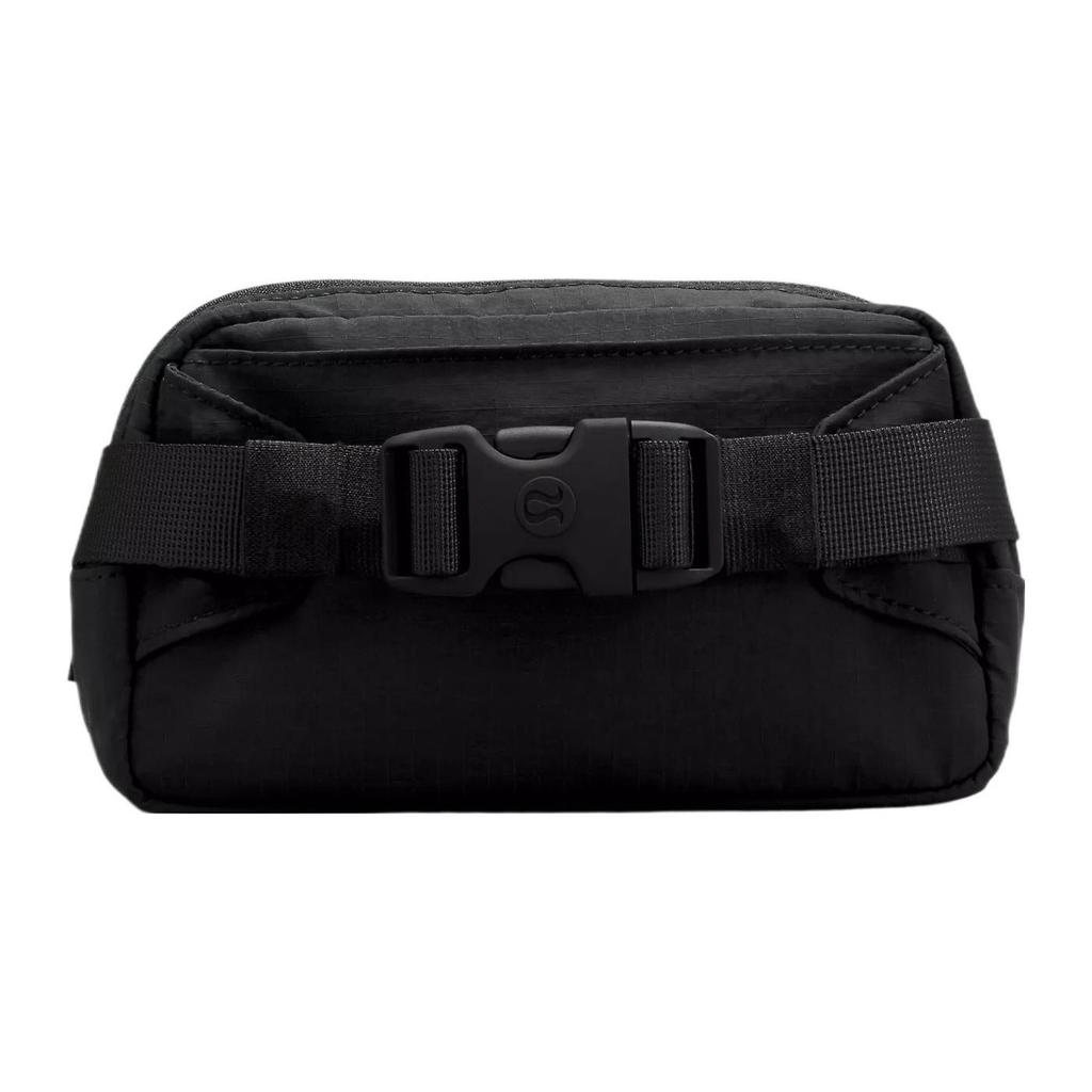 Lululemon 0.7L Logo Design Adjustable Shoulder Strap Zipper Closure Waterproof Nylon Mini Crossbody Waist Bag Women bags Black LU9BJ9S-BLACK