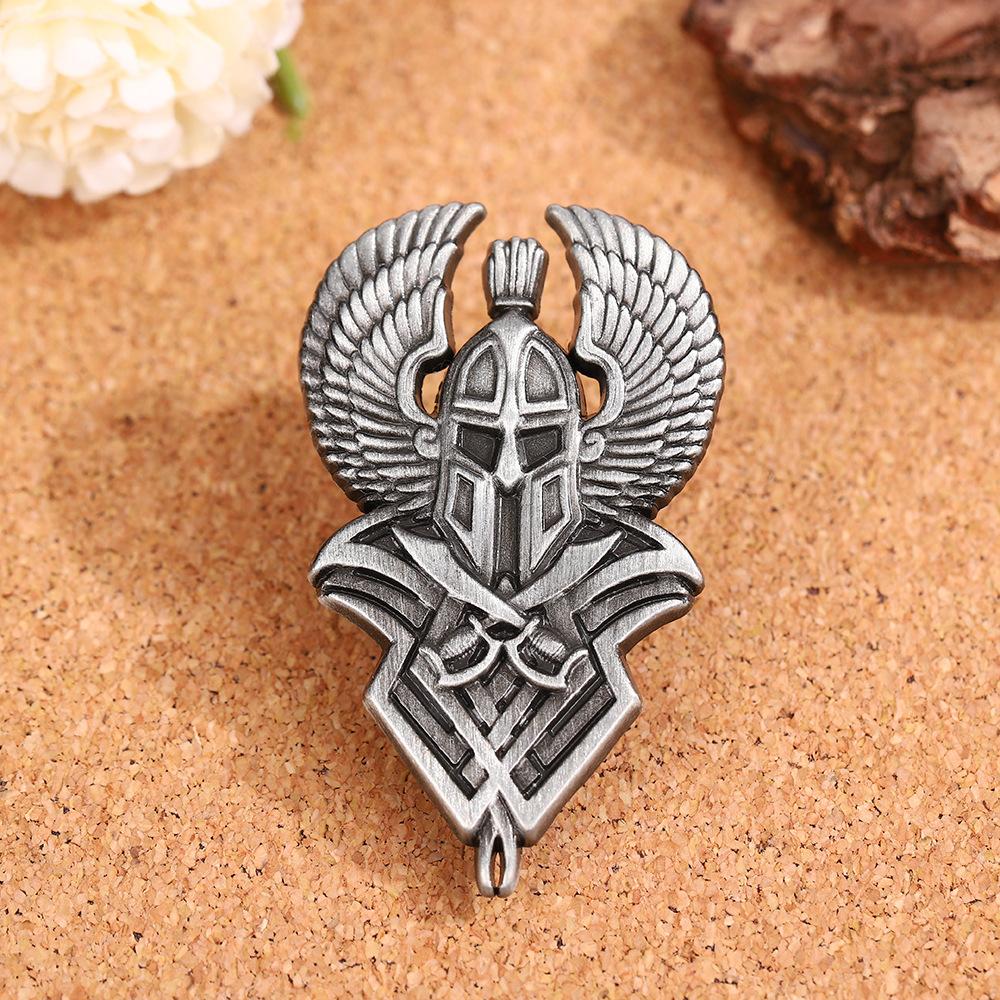 Retro Viking Knight Brooch Design High Sense Light Luxury Versatile Suit Pin