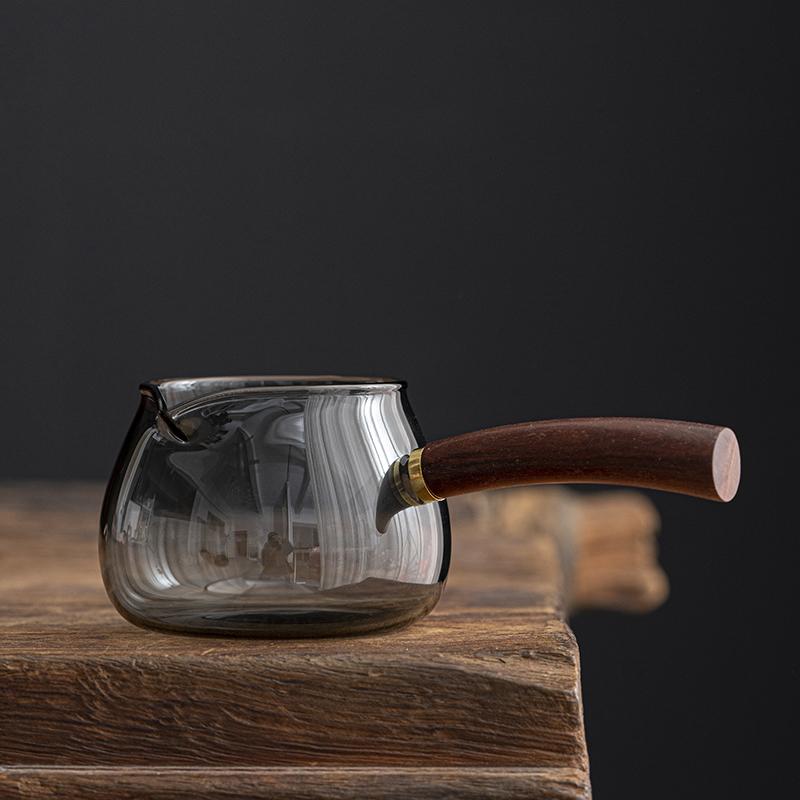 Grey heat-resistant glass wood handle fair cup Japanese side handle high temperature resistant tea separator tea set accessories