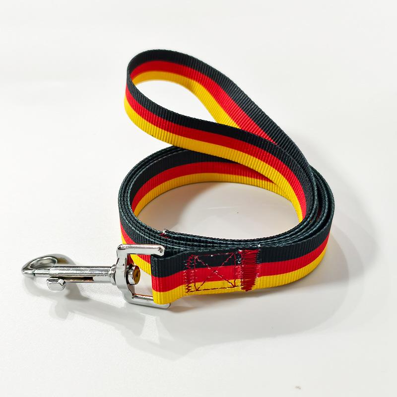 Pet polyester leash network yarn dog leash Golden Retriever Labrador medium and large dog out walking dog leash