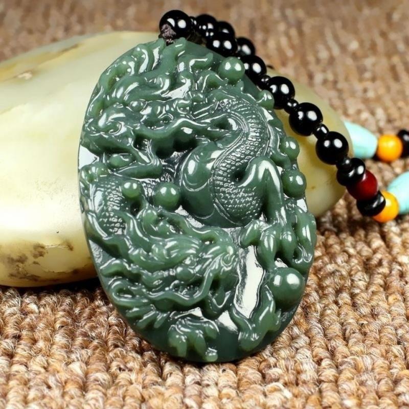 Přívěsek na náhrdelník z přírodního hetianského jadeitu s drakem, zelený qingový jadeit, vyřezávaný totem zvířete, amulet, čínský styl, jadeitová destička pro muže i ženy