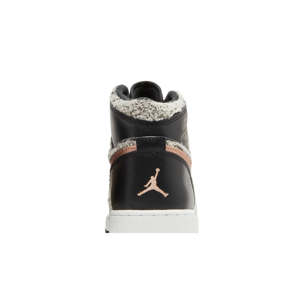 Air Jordan 1 Retro High Grade School 'Fleece' (Unisex) Schwarz / Metallisches Rot Bronze Vintage Basketballschuhe 332148 022