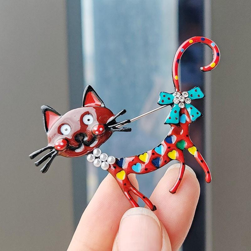 Fashion Lovely Simulation Pearl Bow Cat Brooch Pin For Women Colorful Enamel Brooch Pin Coat Clothing Accessories Jewelry Gifts