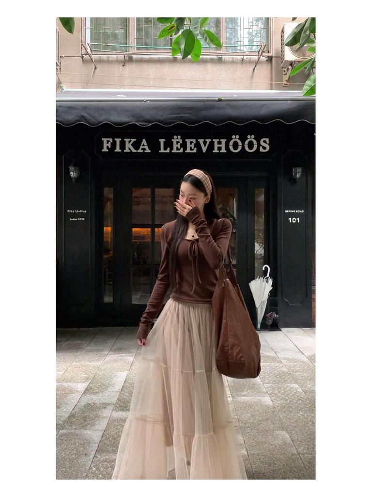 Women's Slim Fit Solid Color Long-Sleeve T-Shirt - Stylish Autumn Casual Top