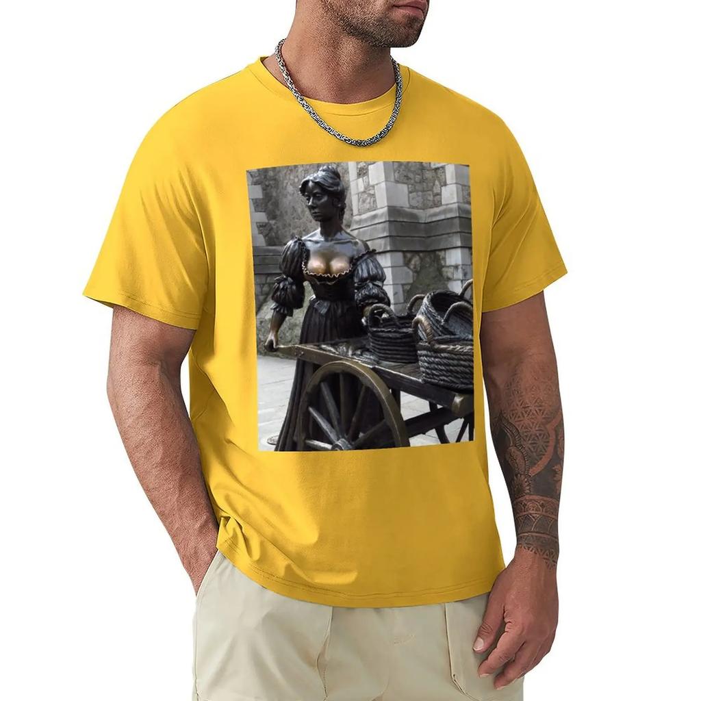 Molly Malone Statue, Suffolk Street, Dublin T-shirt Aesthetic Clothing Oversized Funnys Mens Plain T Shirts