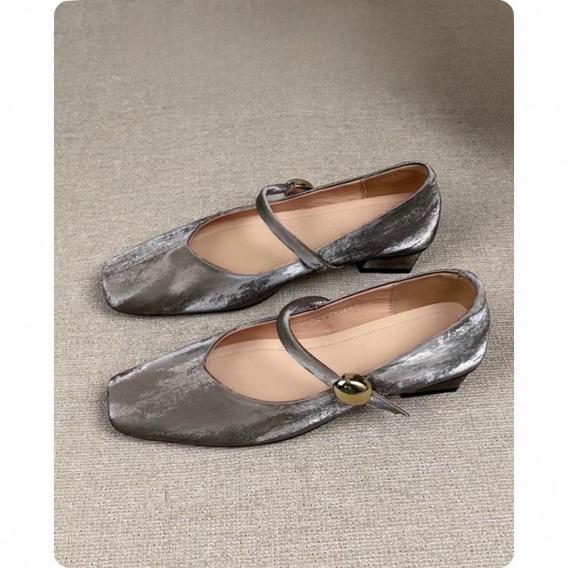 

Балетки на низком каблуке для женщин, ретро туфли с пряжкой на одно плечо 34 шампанского