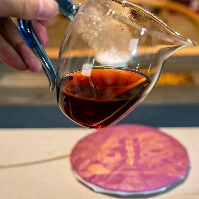 Palace Golden Bud Puerh Zralý čajový dort Yunnan Ancient Tree Tea Cake 357g