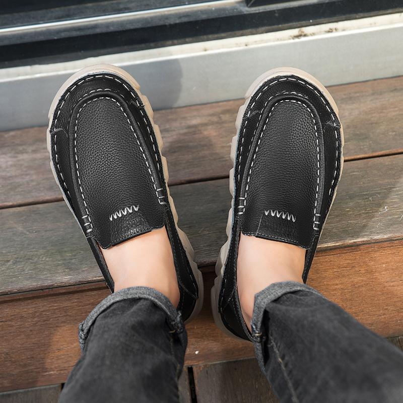 Fashion 2025 New Men Casual Shoes Handmade Leather Loafers Comfortable Mens Shoes Quality Split Leather Flat Moccasins Men Sneakers