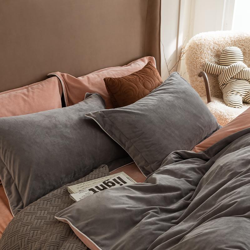 Mei Yun Ge High Weight Dove Velvet Double Splicing Warm Rolling Edge Craftsmanship Color blocked Single Duvet Cover