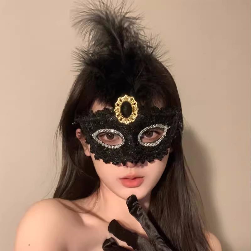 Makeup Dance Party Mask Half-face Sexy Lace Feather Mask Halloween Mask Posing Props Headgear