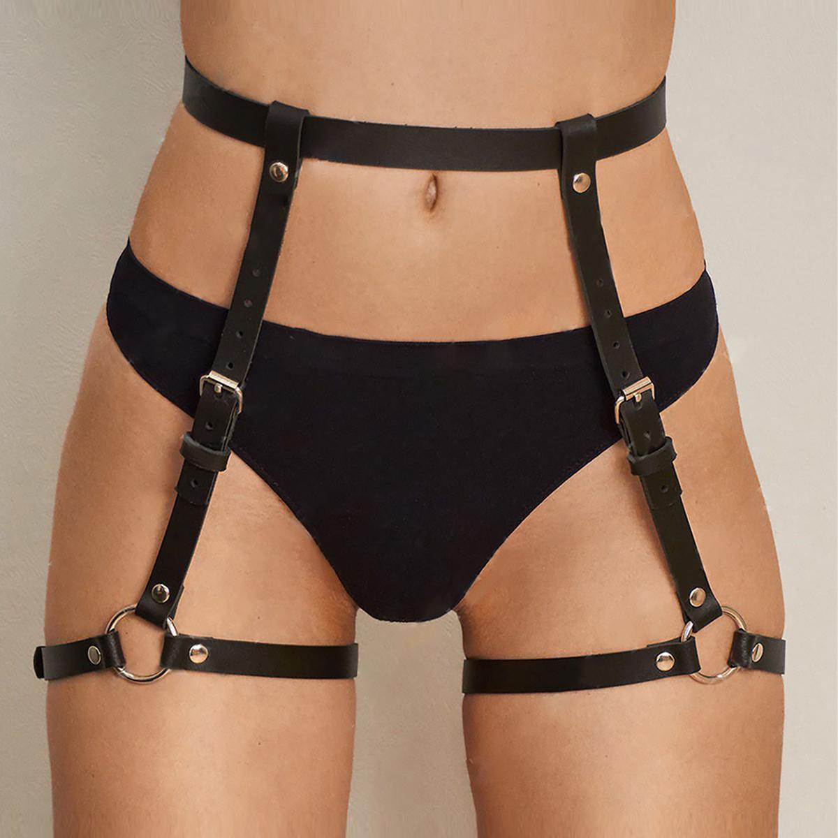 

Women Pu Leather Harness Thigh Garter Belt with Chain Sexy Lady Tight Bondage Lingerie Gothic Rave Leg Harness Fetish Accessorie