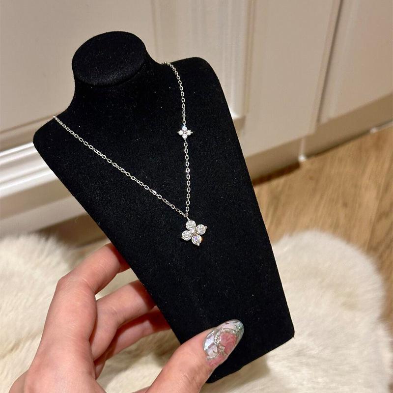 S925 Sterling Silver Zircon Four-Leaf Clover Pendant Necklace for Women - Elegant, Versatile Clavicle Chain