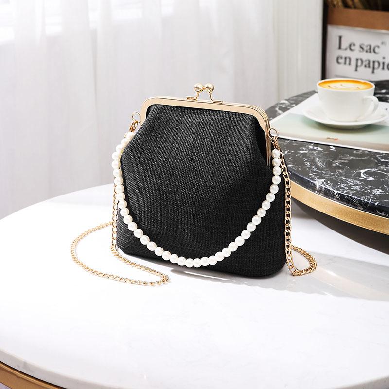 Clip Bag Shoulder Bag Crossbody Bag Portable Shell Bag Versatile Mobile Phone Bag Fashion Cosmetic Bag