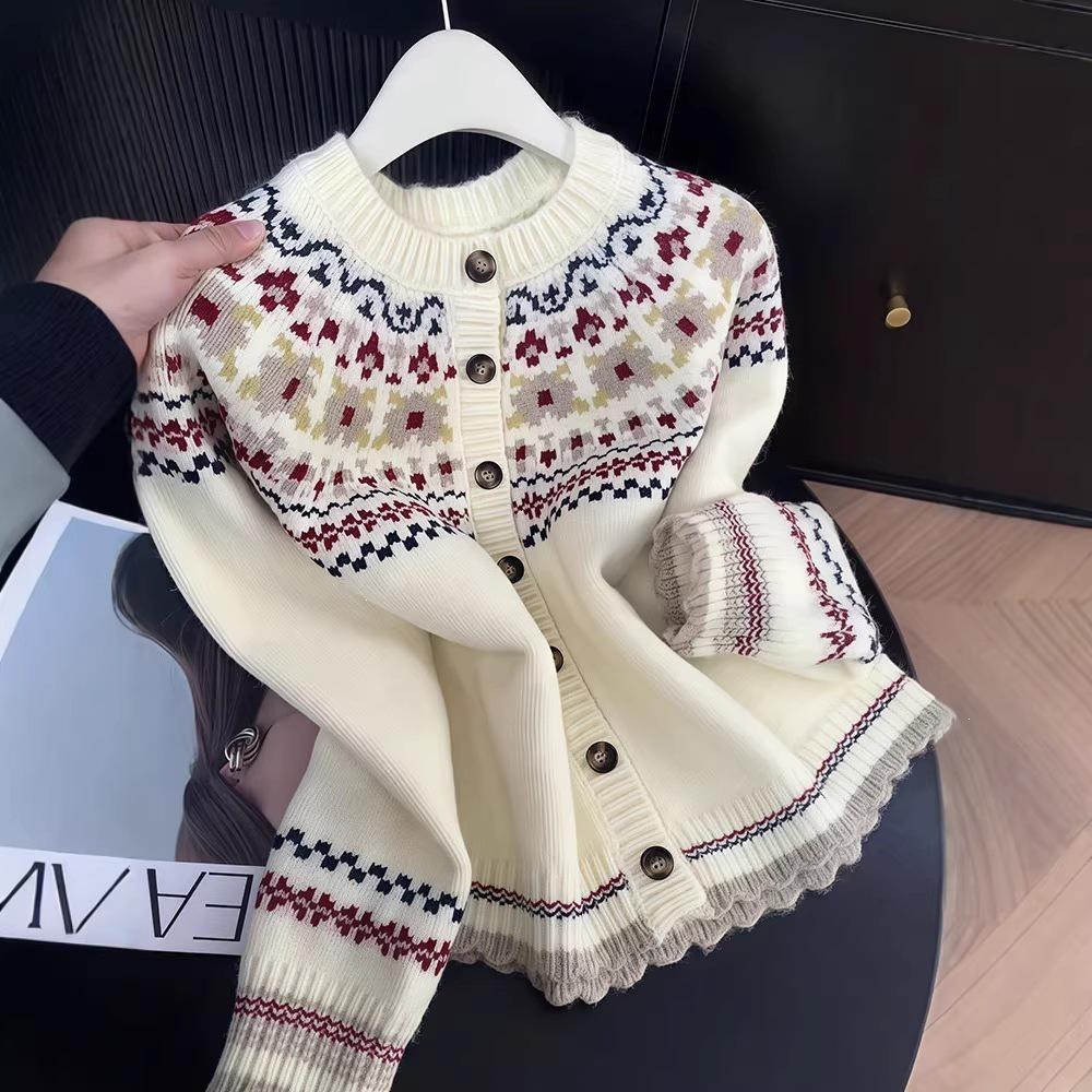 Women's Loose-Fit Knitted Cardigan - Fair Isle Design, Cozy Autumn/Winter Style