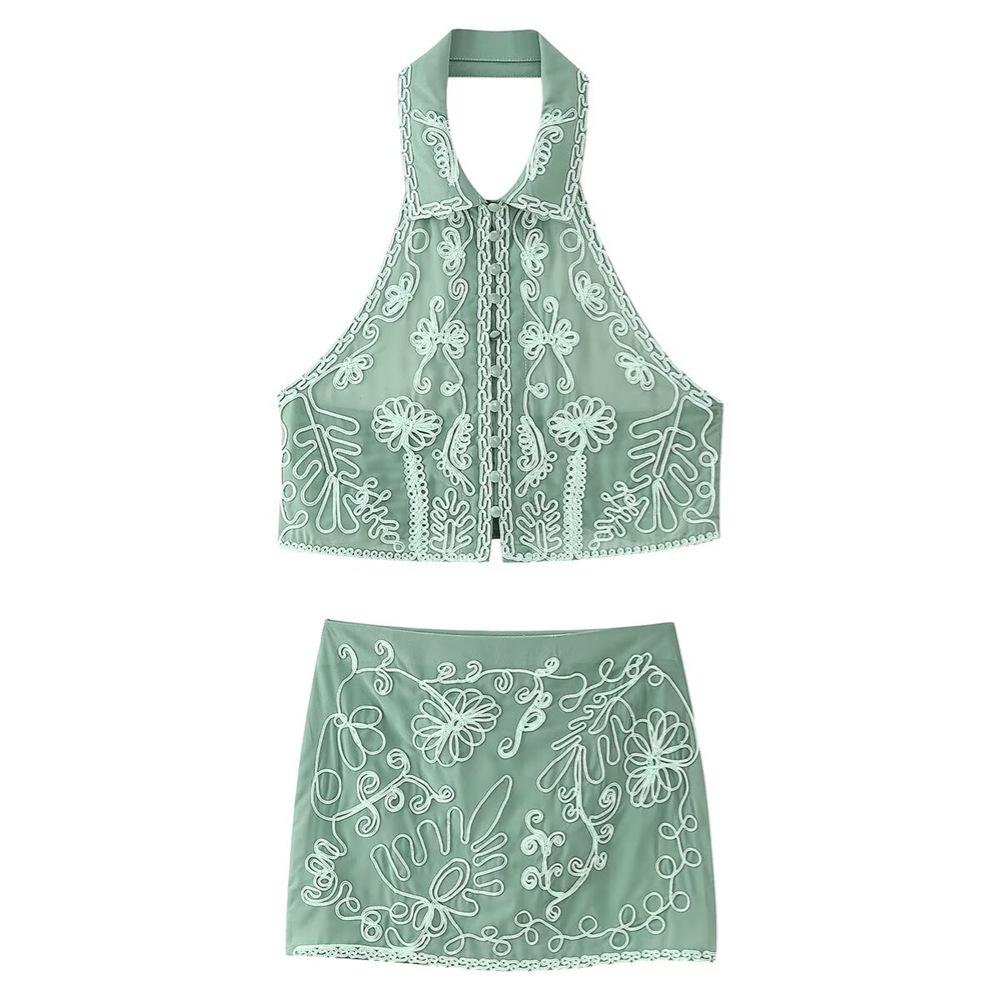 

Spring 2025 Women s Halter Neck Embroidered Top & A-Line Skirt Set Small