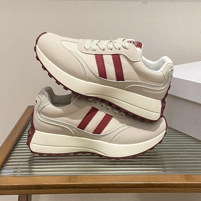 

Маленькие белые туфли женские весенние новые студенческие повседневные спортивные универсальные кеды 35