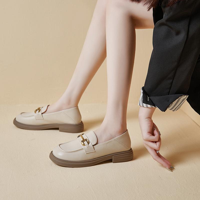 靴 grounds JEWELRY LOAFER white 美品】grounds JEWELRY LOAFER white
