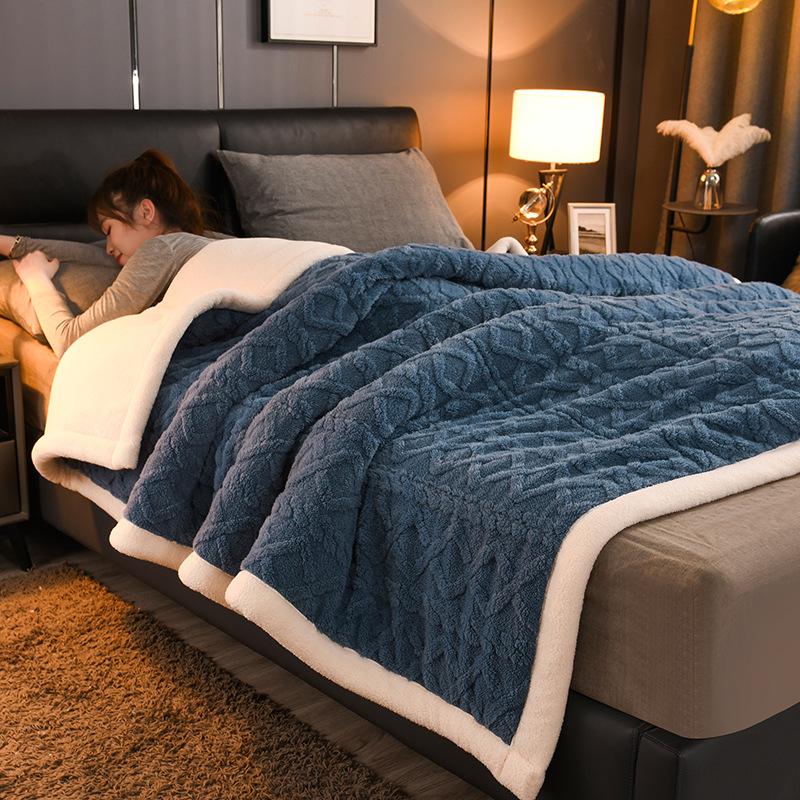 2026 Cozy Winter Plush Fleece Blanket Ultra Soft Warm for Bed Couch Lounge Essential