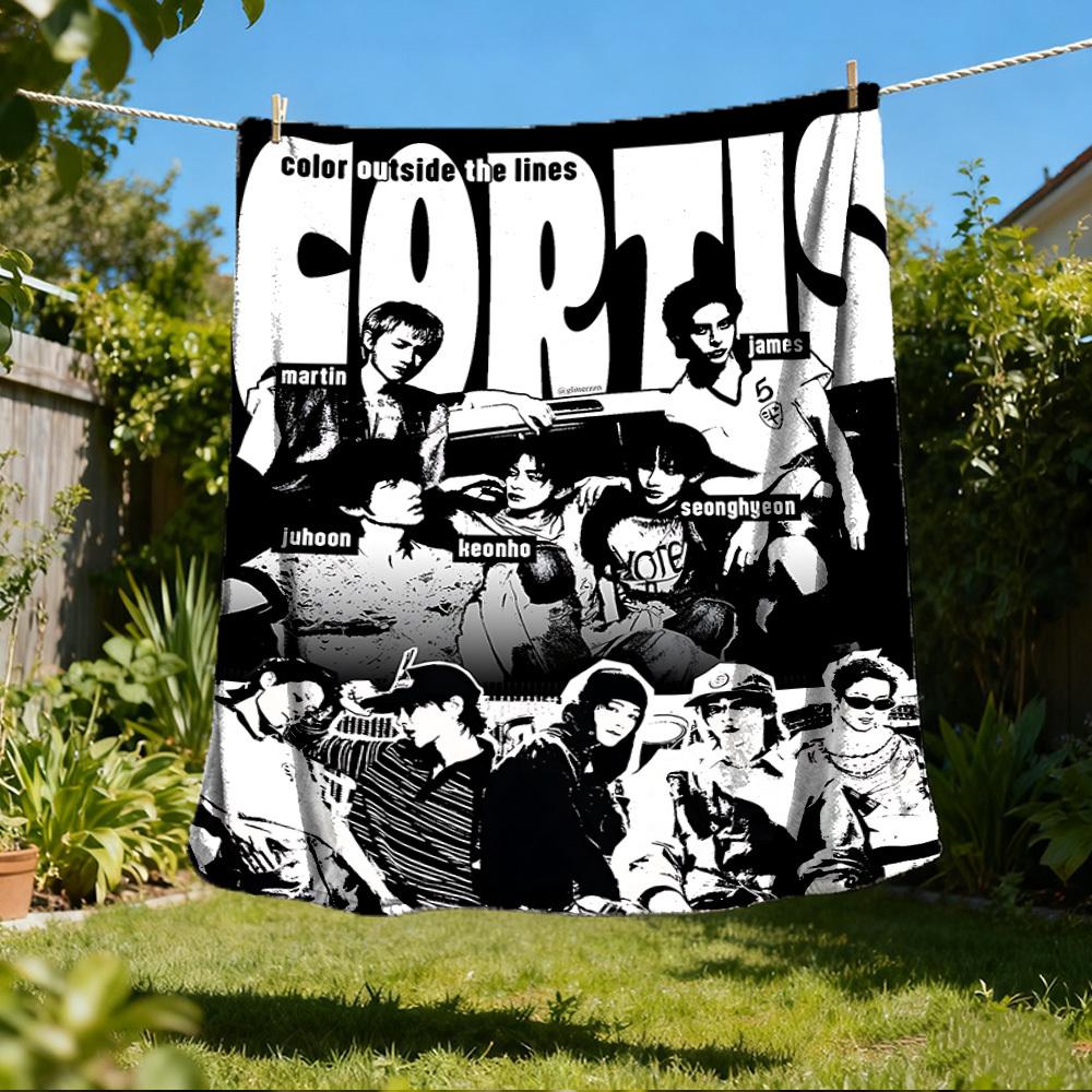 

1pc K pop, Cortis Outdoor Personalized Flannel Blanket, Soft, Lightweight Personalized Flannel Blanket, Digital Printing, 80x120cm