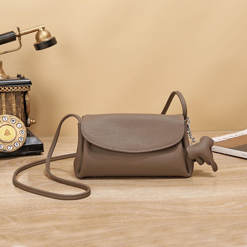 2025 Módní malé dámské kabelky přes rameno Kabelka z pravé kůže z měkké hovězí kůže Dámská crossbody kabelka s ornamentem slona