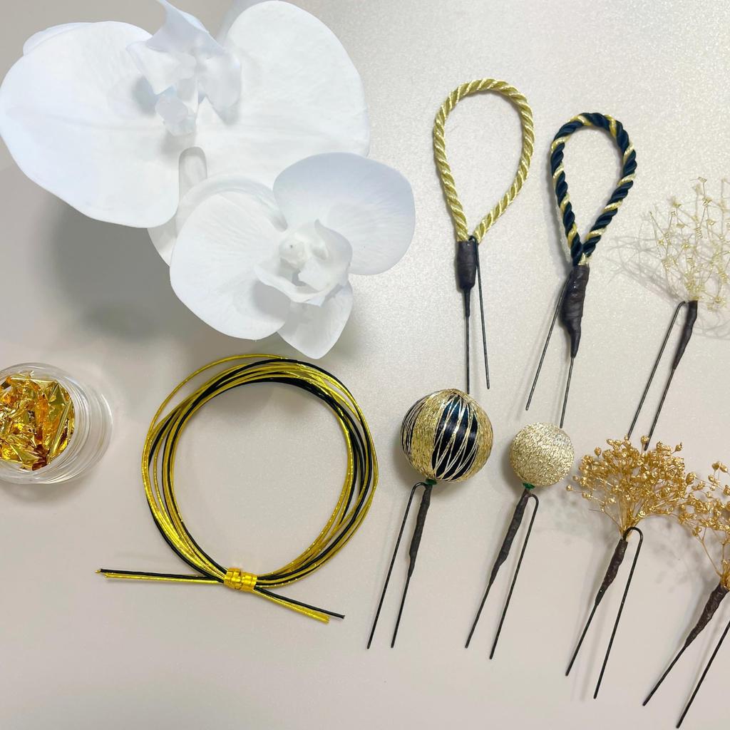 Phalaenopsis Orchidee Haar Schwarz und Gold Gold Abschluss Hakama Ornament, Volljährigkeitszeremonie, Gold, Tamakanzashi, Mizuhiki, Kordel, Blatt, Kopfschmuck,