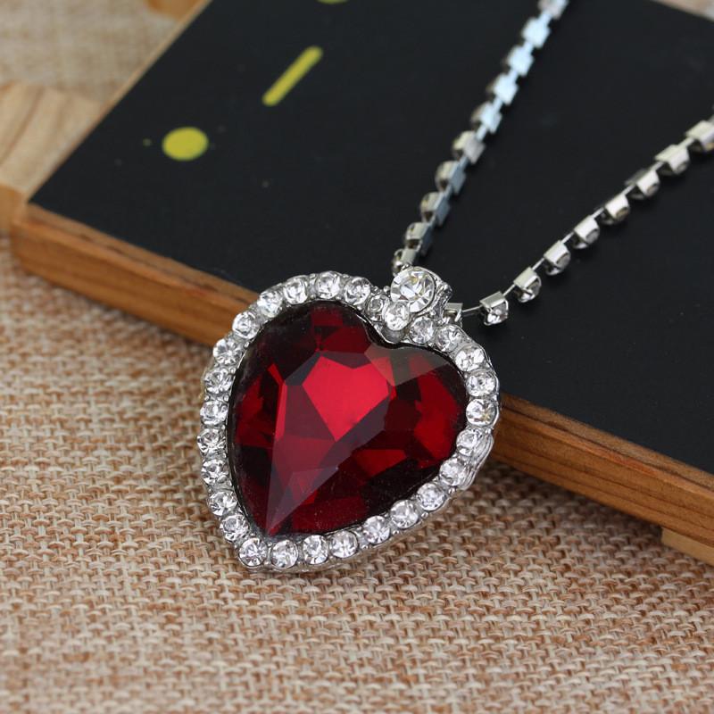 Cadena Colgante Corazón del Océano Titanic con Material de Aleación Para Uso Casual Elegante