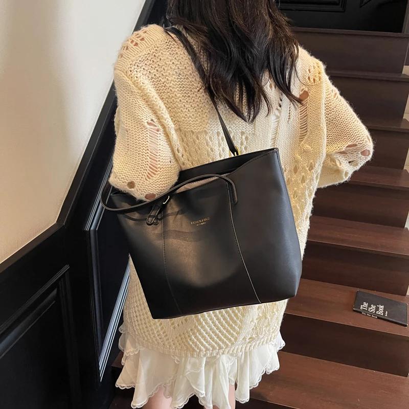 New Large Capacity Solid Color PU Shoulder Bags for Women 2026 Hot Sale Simple Casual Versatile Personality Super Cool Tote Bags