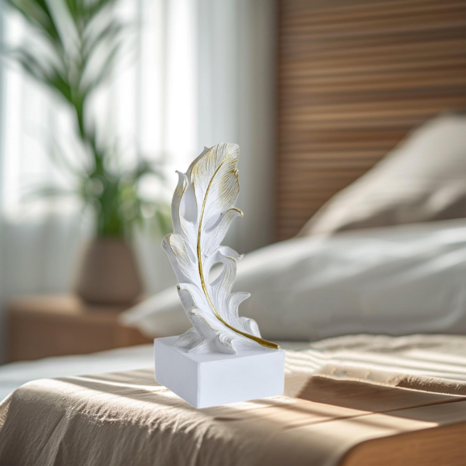 

Feather Statue Resin Feather Figurine Decoration Modern Ornament Sculpture for Desktop Cabinet Bedroom Living Room Bookshelf