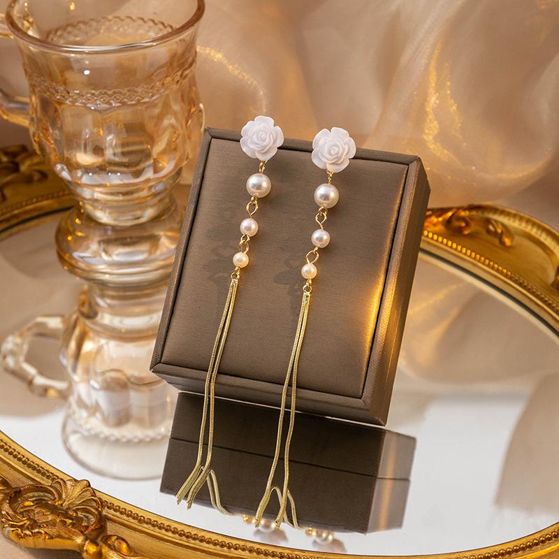 

Rose Pearl Fringed Earrings High-End Light Luxury Niche Earrings 925 Silver Needle Stud Earrings Women S Fashion Sweet Earrings