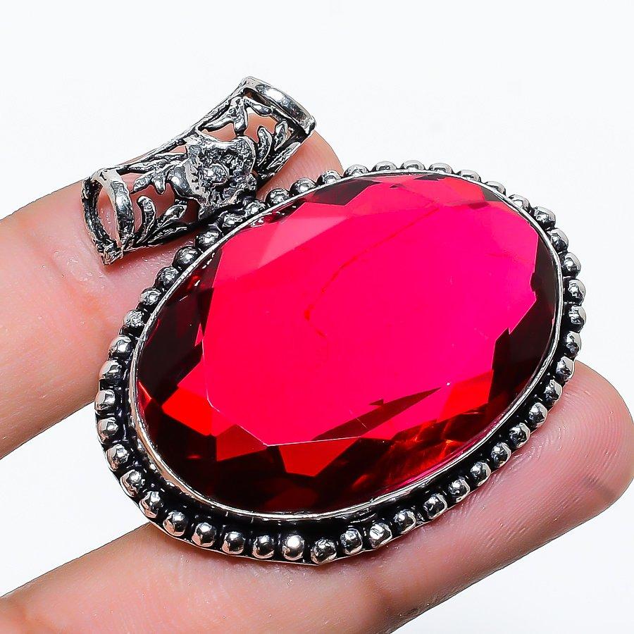 

Мозамбикский гранат, драгоценный камень, этнический подарок ручной работы, ювелирный кулон 1,58 дюйма VR-1626