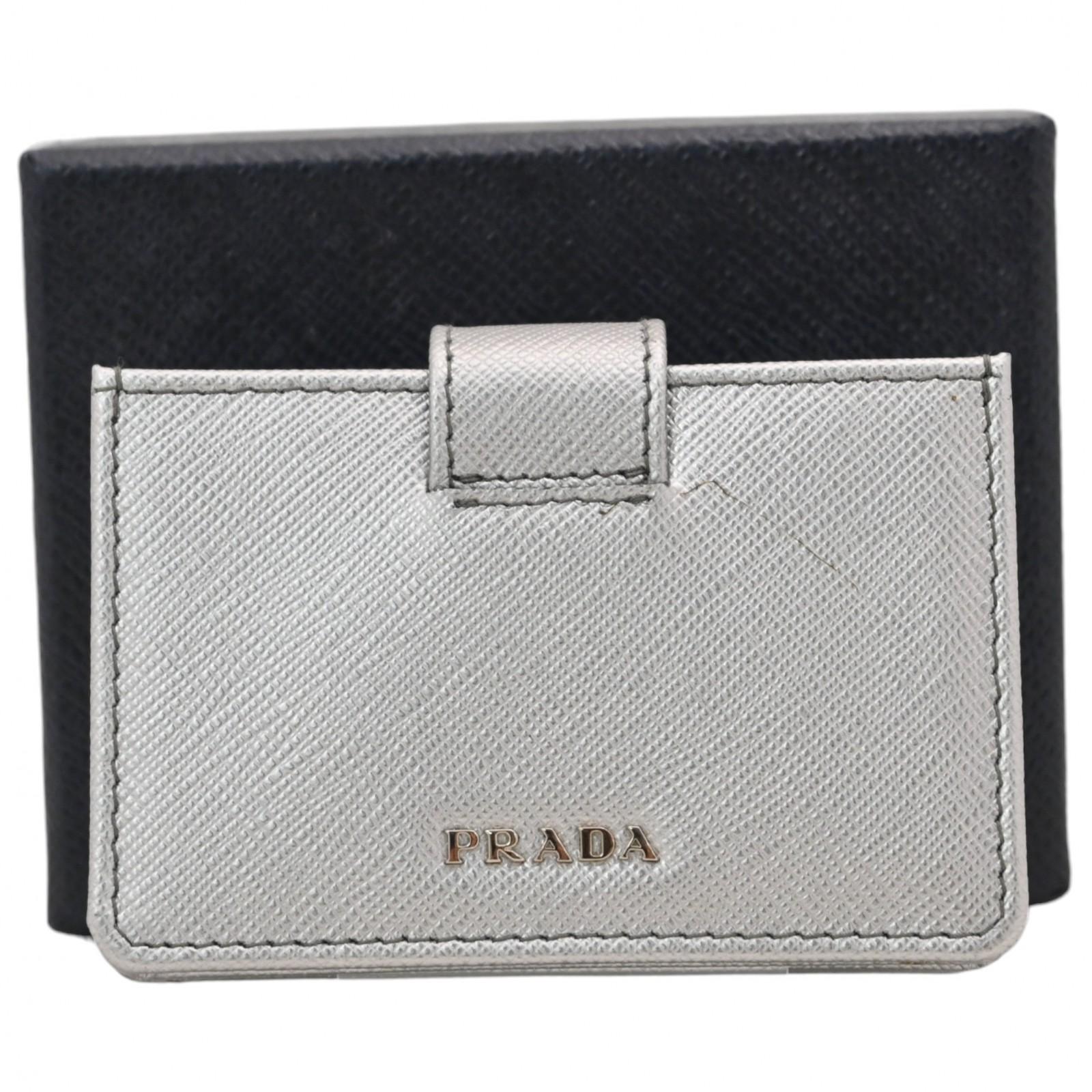 

Auth PRADA Accordion Card Case Silver SAFFIANO METAL Leather 1MC211 pr6411ee