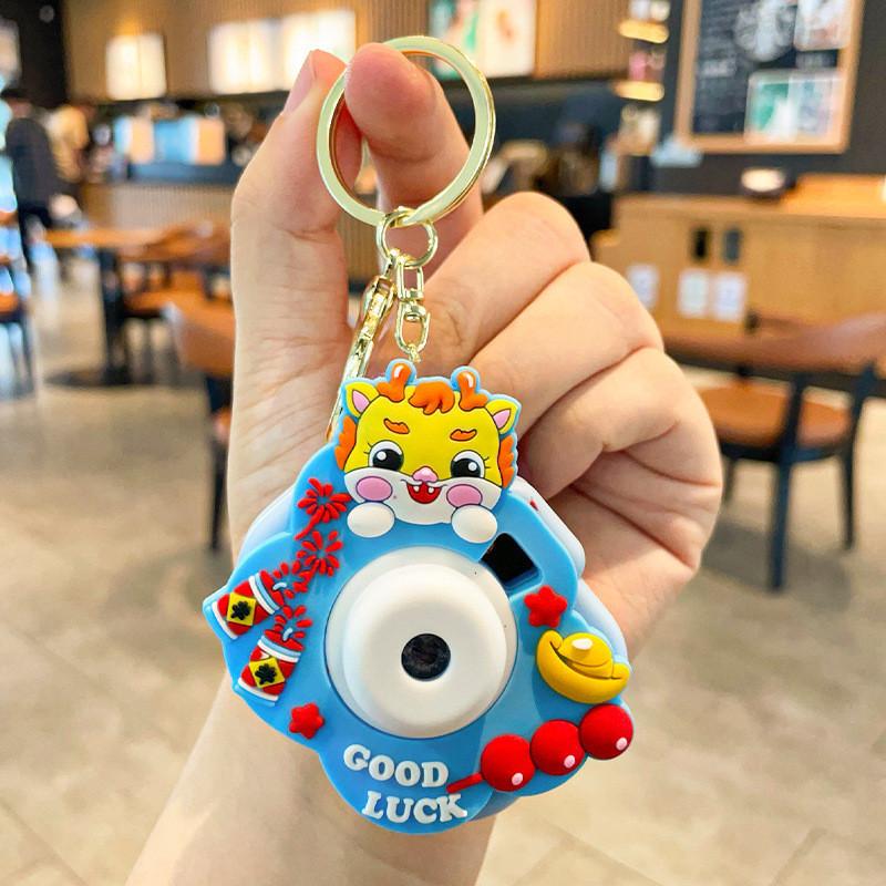 Trendy Resin Keychain Cute Dragon Car Bag Charm Ideal For Gifts And Occasions