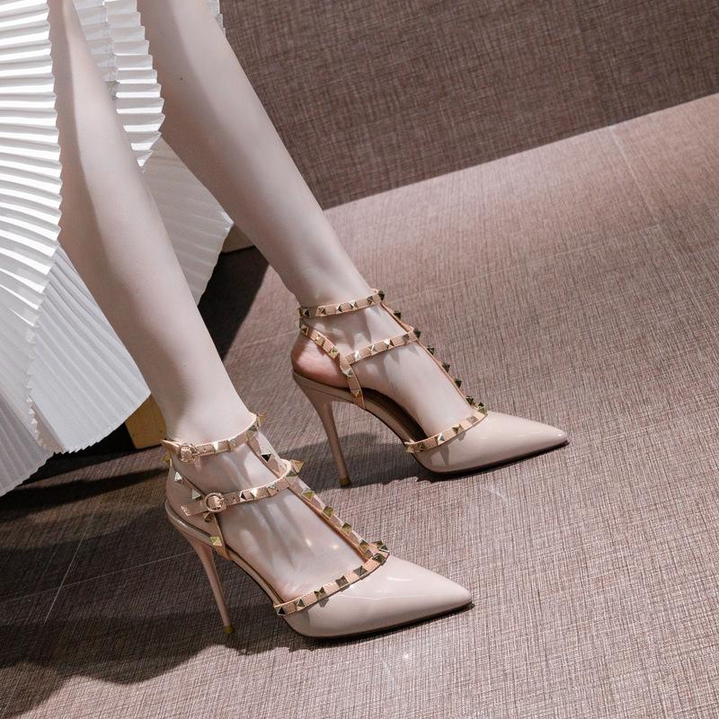 Riveted Nude High Heel Sandals for Women In Summer , New Slim Heeled Pointed Fashion Sexy Back Empty Women's Sandals