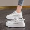Platform Koşu Ayakkabıları Kadın Tenis Ayakkabıları Kadın Yürüyüş Kalın Tabanlı Spor Ayakkabılar Beyaz Günlük Giymelik Slip-on Vulkanize Ayakkabılar