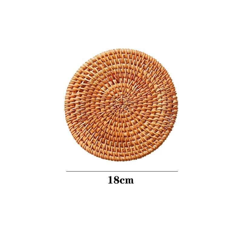 

1PC Round Natural Rattan Coasters Bowl Pad Handmade Padding Cup Mat Insulation Placemats Kitchen Decoration Accessories M