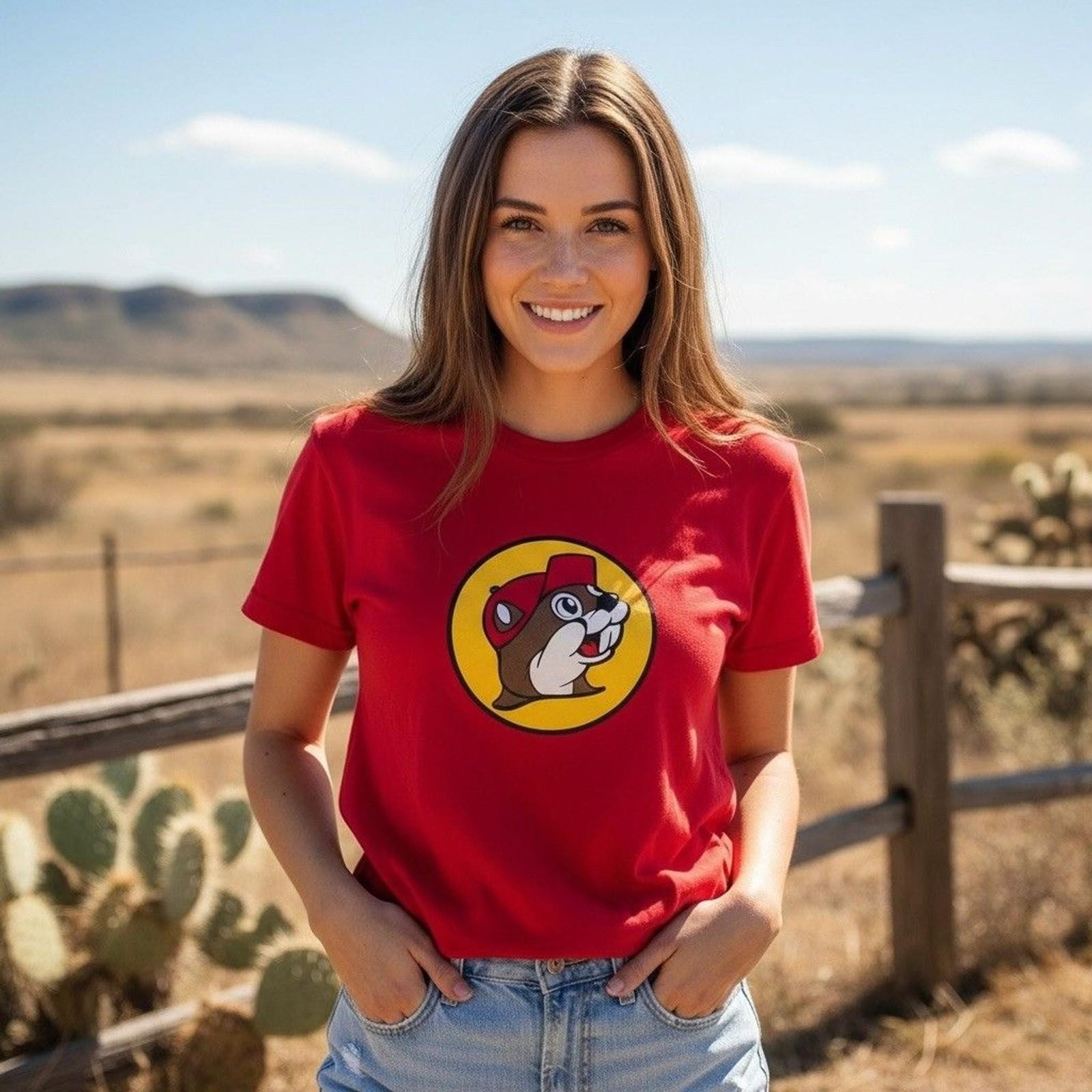 Buc-ee s T-Shirt Unisex Adults Size S I Red Classic Beaver Logo Crew Neck Texas S
