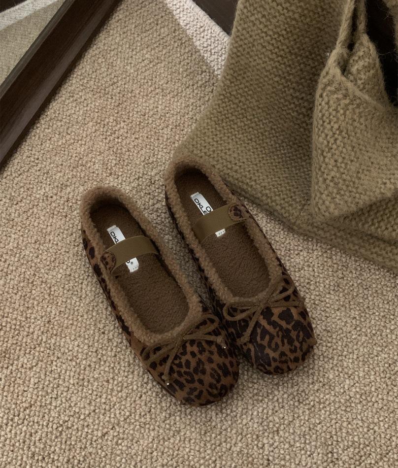 2025 autumn and winter new flat-bottomed bow velvet Mary Jane shoes women's warm ballet shoes lamb wool single shoes