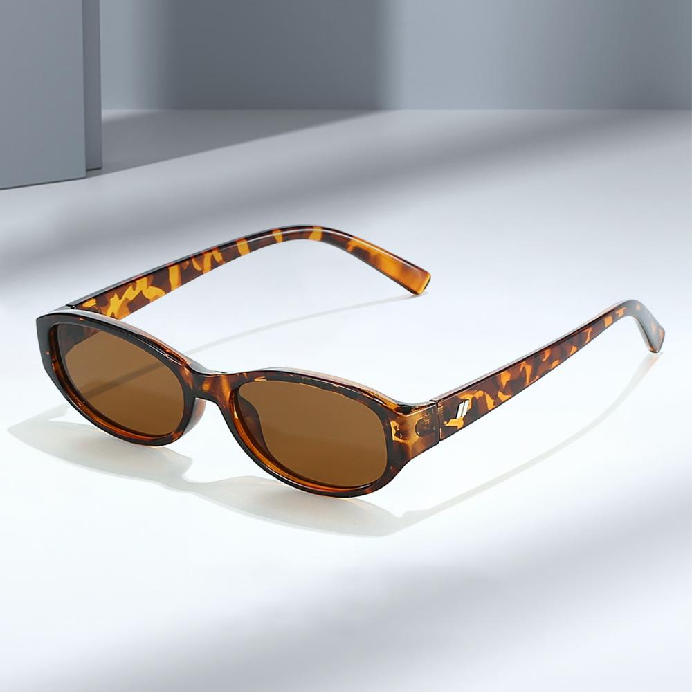 Lunettes de soleil rétro durables de haute qualité, élégantes, à petite monture, bloquant la lumière bleue, tendance, protection UV pour femmes