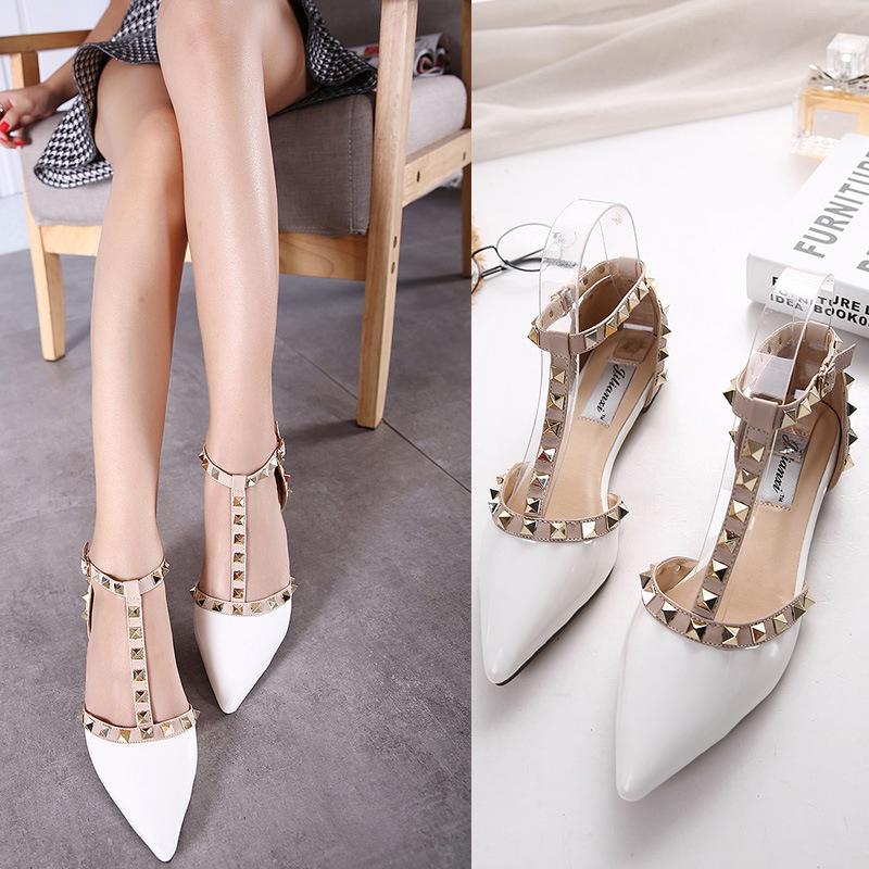 34-43 Large Size, Small Pepper Rivet Tip Strap Flat Shoes Shallow T-Shaped Willow Spike Flat Heel Shoes Single Shoes Women's Shoes
