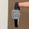 Exquisite Fritillary Light Luxury High-End Fashion Women'S Watch Retro Simple Belt High Value Watch