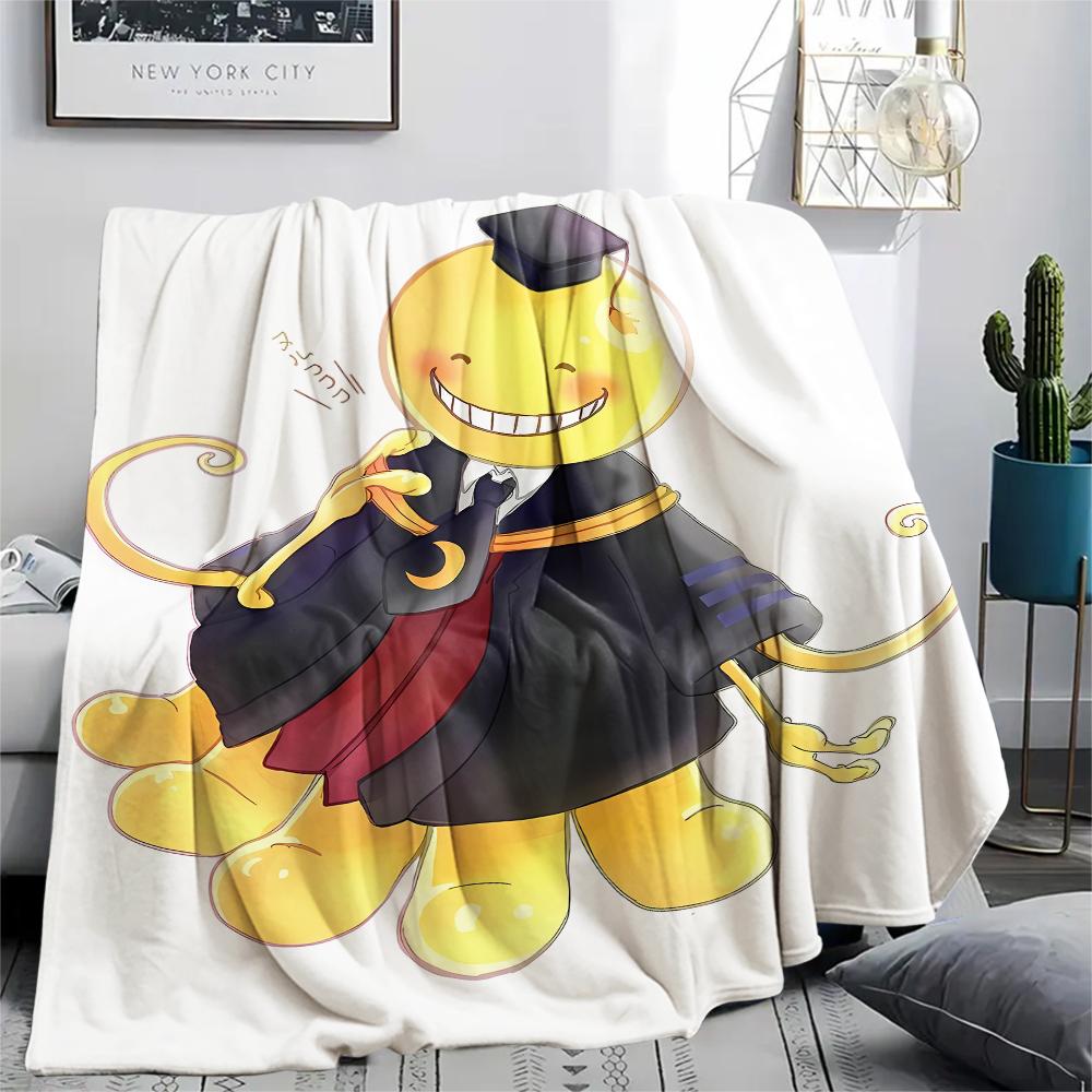 1 szt. Koc flanelowy z nadrukiem z Ansatsu Kyōshitsu, Wysoka jakość, Na wszystkie pory roku, Wystrój domu, Ciepło i komfort, Idealny na prezenty świąteczne